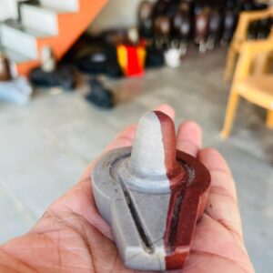 Akhand Narmadeshwar shivling